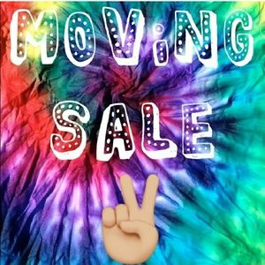 🛍👠Everything Must Go! 👠🛍